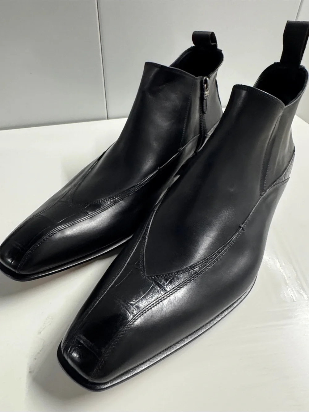 Caporicci sleek black